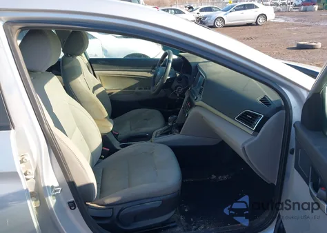 2018 Hyundai Elantra Sel z USA, uszkodzony, nr VIN KMHD84LF6JU442580